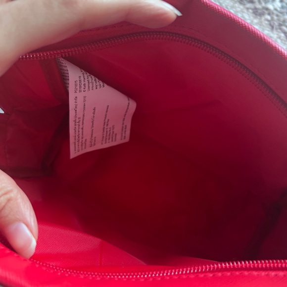 Rare Artist Keith Haring x Olay Red Friends Vanity Pouch Makeup Cosmetics Bag - Picture 12 of 14